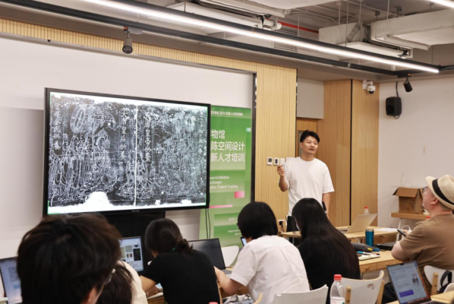 展览的展览—《博物馆展陈空间筹算改动东说念主才培训》终期评图暨后果展在中央好意思术学院建筑学院开展